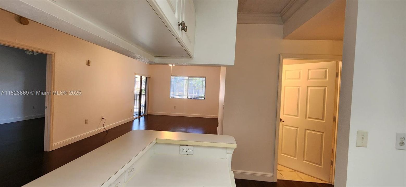 Recientemente alquilado: $2,350 (2 camas, 2 baños, 1092 Pies cuadrados)