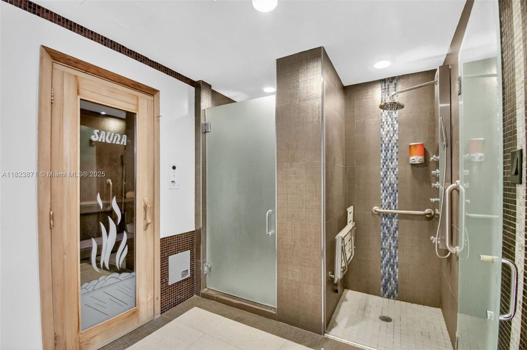 En Venta: $2,695,000 (3 camas, 3 baños, 2210 Pies cuadrados)