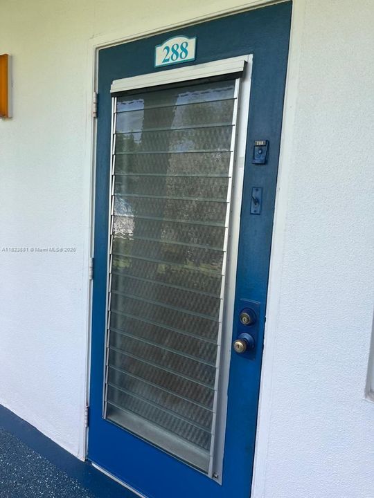 Под контрактом: $1,850 (1 спален, 1 ванн, 700 Квадратных фут)