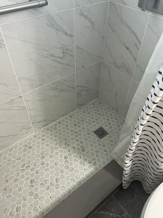 Под контрактом: $1,850 (1 спален, 1 ванн, 700 Квадратных фут)