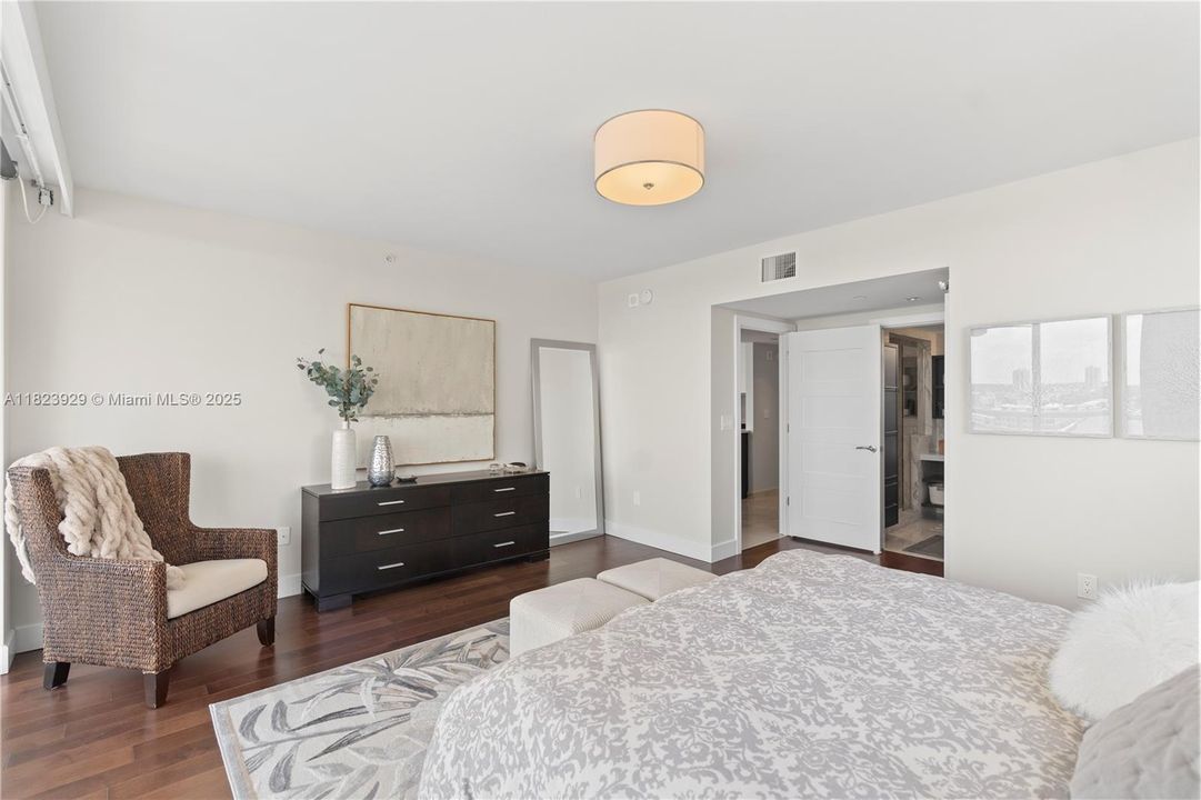 待售: $1,450,000 (3 贝兹, 3 浴室, 2200 平方英尺)