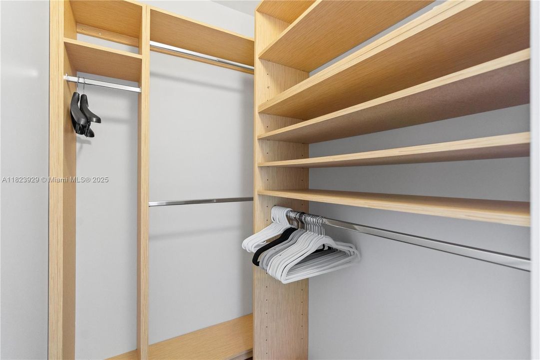 待售: $1,450,000 (3 贝兹, 3 浴室, 2200 平方英尺)