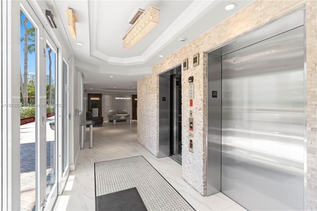 待售: $1,450,000 (3 贝兹, 3 浴室, 2200 平方英尺)