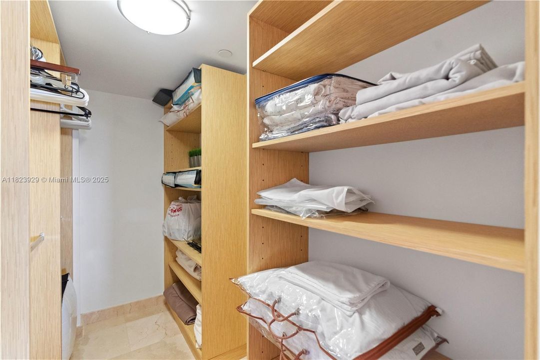 待售: $1,450,000 (3 贝兹, 3 浴室, 2200 平方英尺)