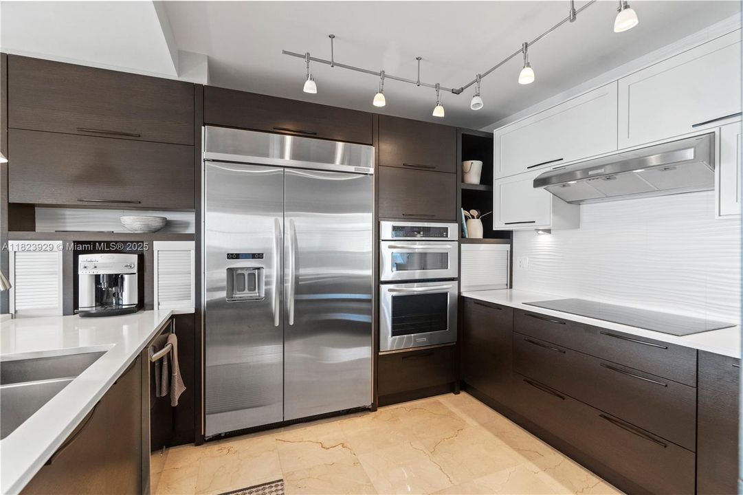 待售: $1,450,000 (3 贝兹, 3 浴室, 2200 平方英尺)