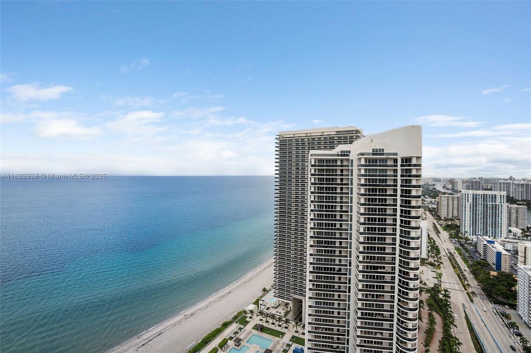 最近售出: $620,000 (1 贝兹, 1 浴室, 841 平方英尺)