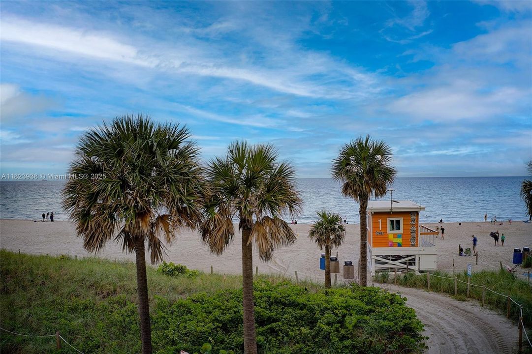 最近售出: $620,000 (1 贝兹, 1 浴室, 841 平方英尺)