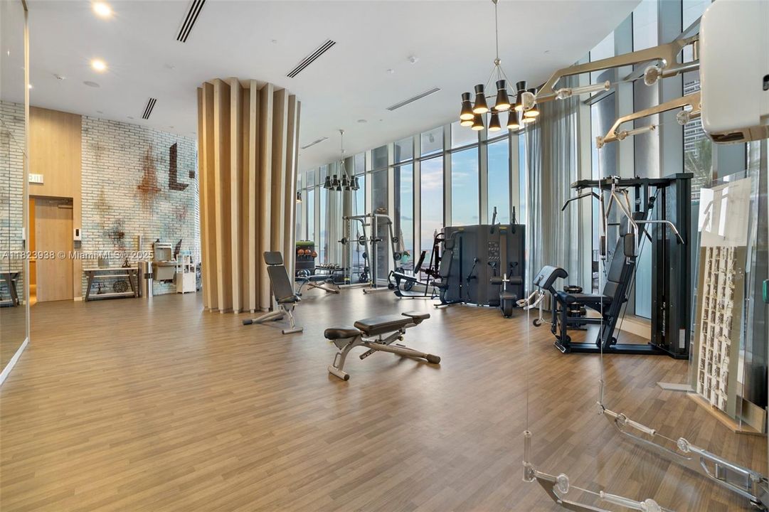 最近售出: $620,000 (1 贝兹, 1 浴室, 841 平方英尺)