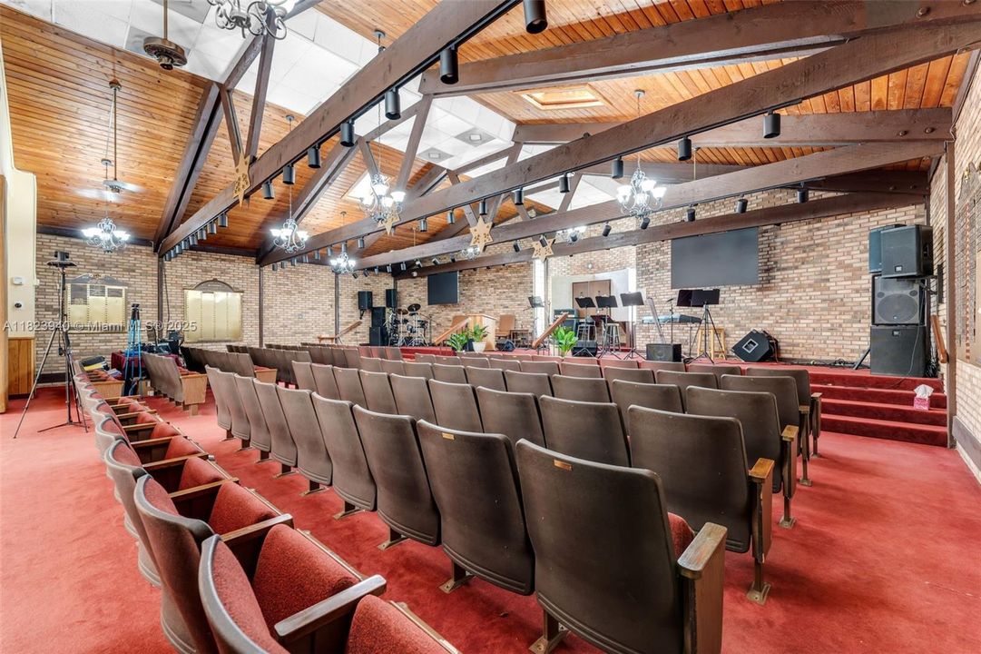 beautiful ceiling and pews