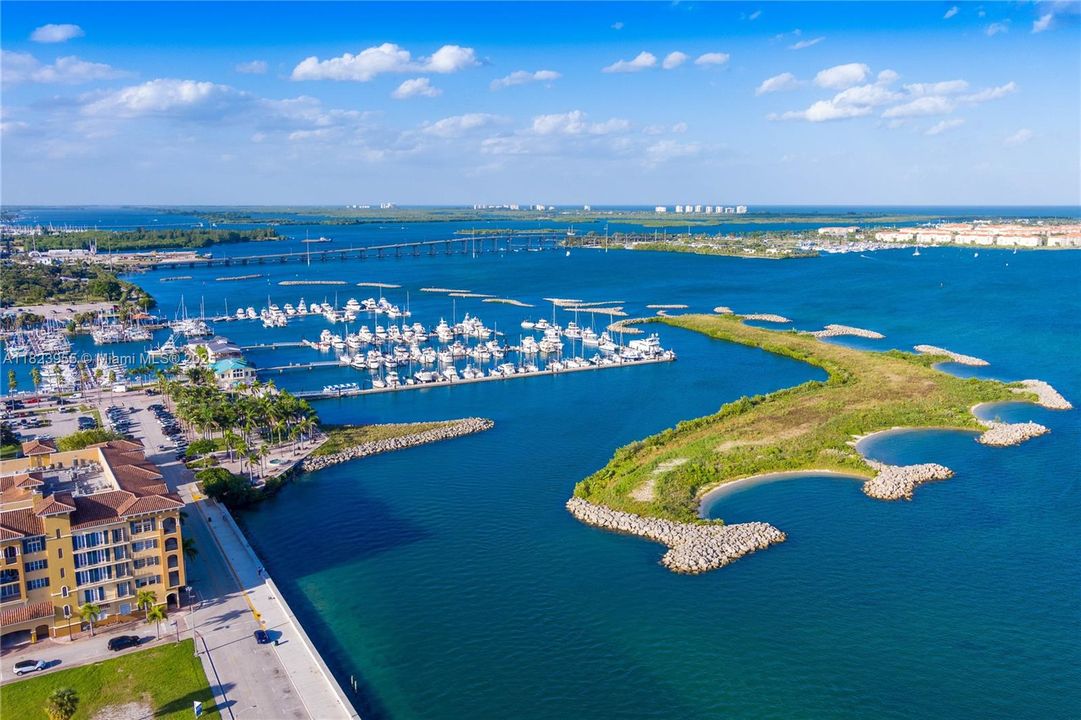 For Sale: $3,595,000 (2.69 acres)