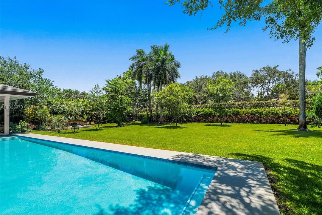 合同活跃: $8,900,000 (7 贝兹, 7 浴室, 7184 平方英尺)