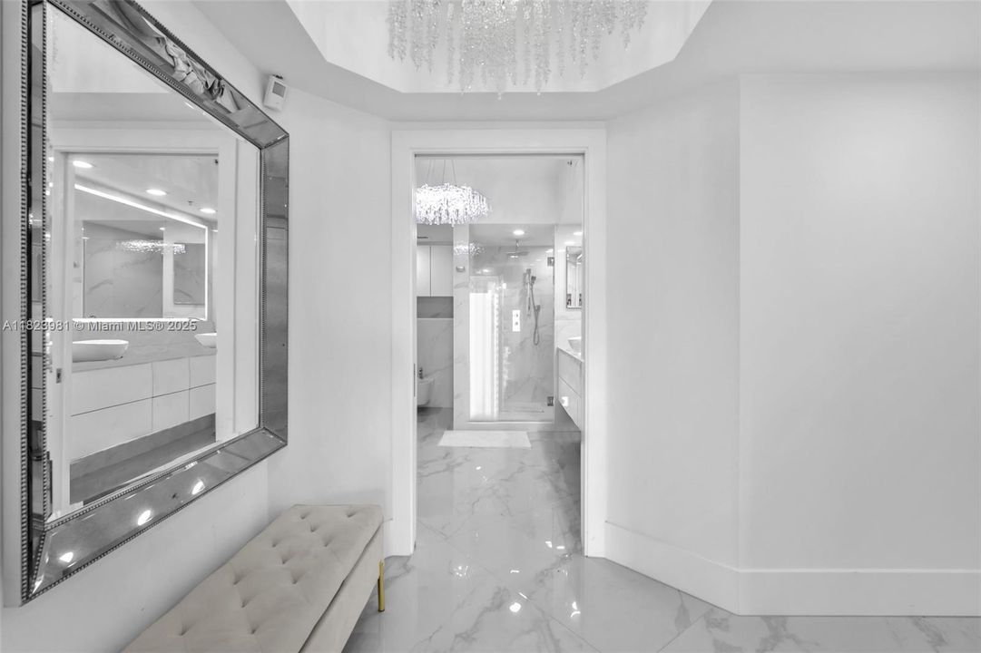 Recently Sold: $1,575,000 (2 beds, 3 baths, 2129 Square Feet)