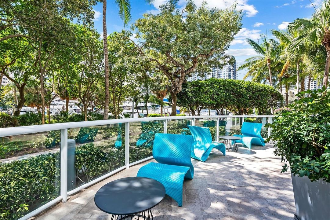 Recently Sold: $1,575,000 (2 beds, 3 baths, 2129 Square Feet)