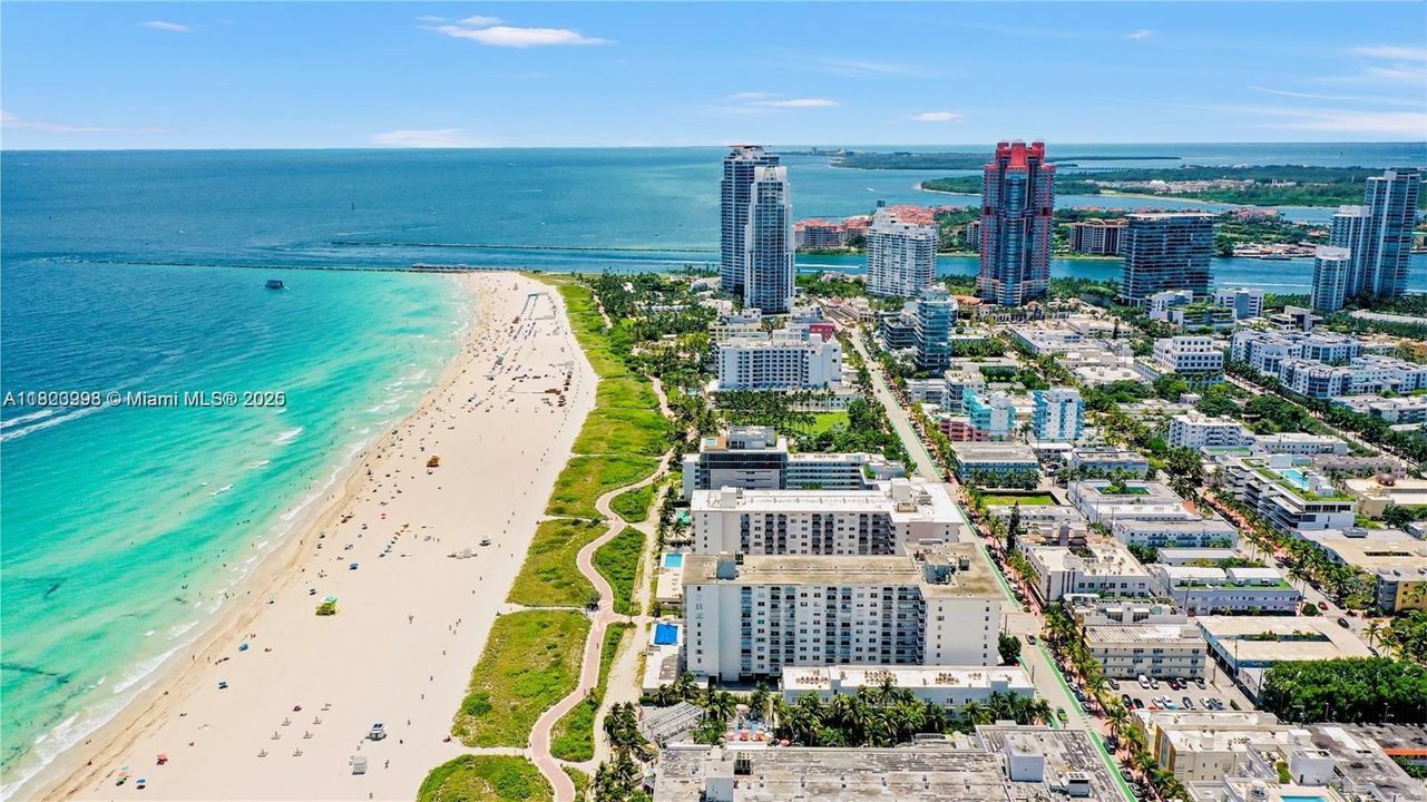 For Sale: $549,000 (1 beds, 1 baths, 655 Square Feet)