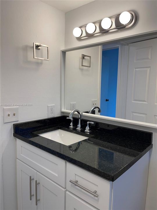 Recently Rented: $2,200 (2 beds, 2 baths, 1155 Square Feet)