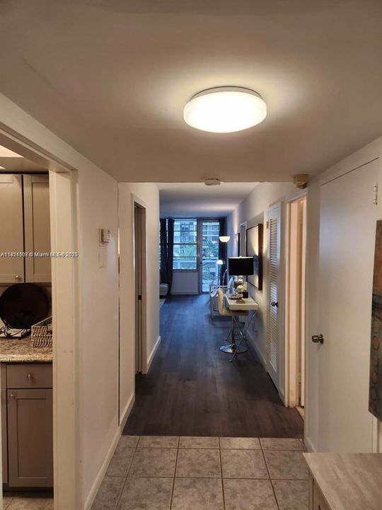 En Venta: $415,000 (2 camas, 1 baños, 1070 Pies cuadrados)