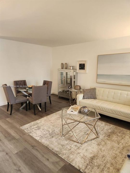 En Venta: $415,000 (2 camas, 1 baños, 1070 Pies cuadrados)