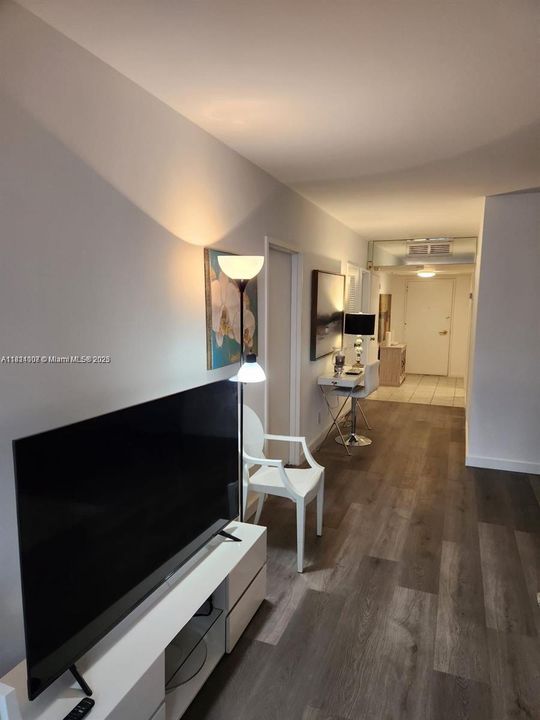 En Venta: $415,000 (2 camas, 1 baños, 1070 Pies cuadrados)