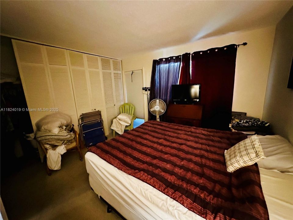 На продажу: $114,999 (1 спален, 1 ванн, 600 Квадратных фут)