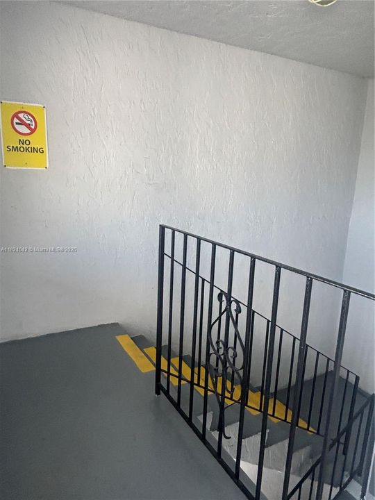 Activo con contrato: $245,000 (2 camas, 2 baños, 1071 Pies cuadrados)