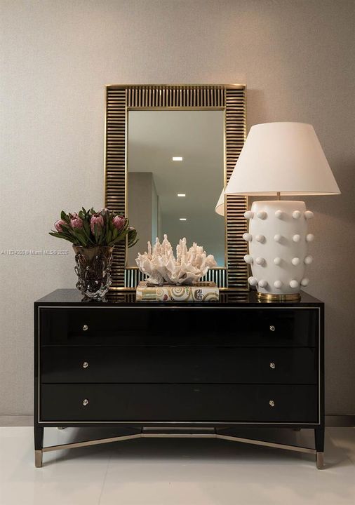 На продажу: $6,100,000 (2 спален, 2 ванн, 2148 Квадратных фут)