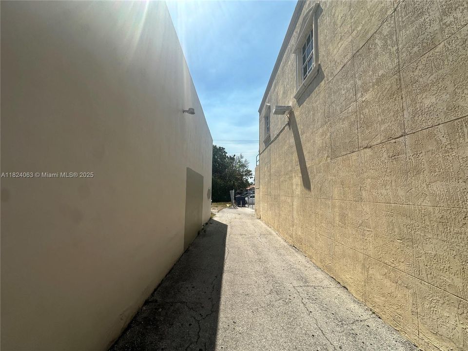 Active With Contract: $6,000 (0 beds, 0 baths, 0 Square Feet)