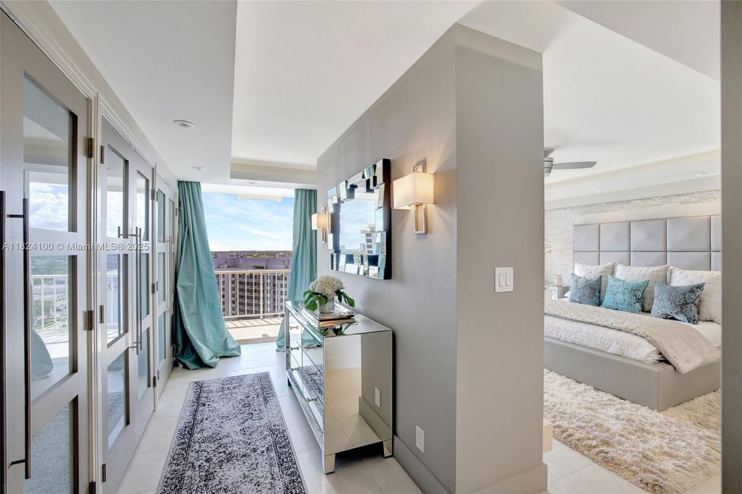 En Renta: $15,800 (3 camas, 3 baños, 4600 Pies cuadrados)