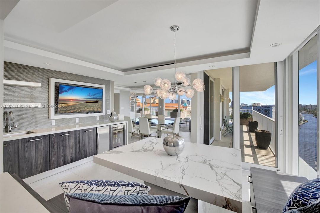 En Renta: $15,800 (3 camas, 3 baños, 4600 Pies cuadrados)