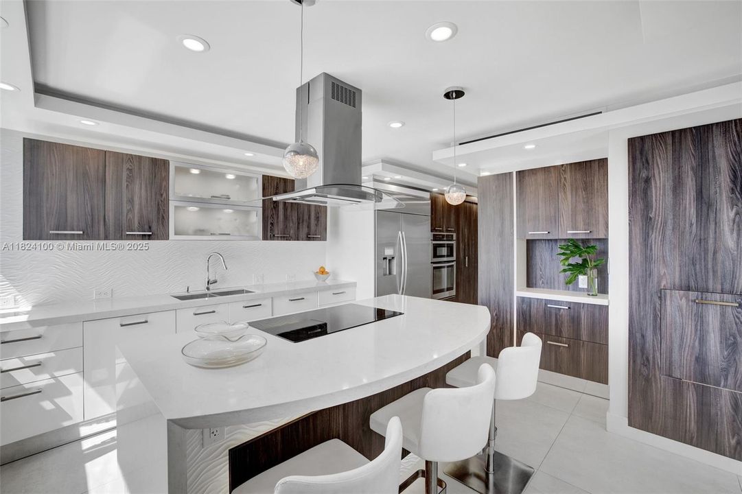 En Renta: $15,800 (3 camas, 3 baños, 4600 Pies cuadrados)