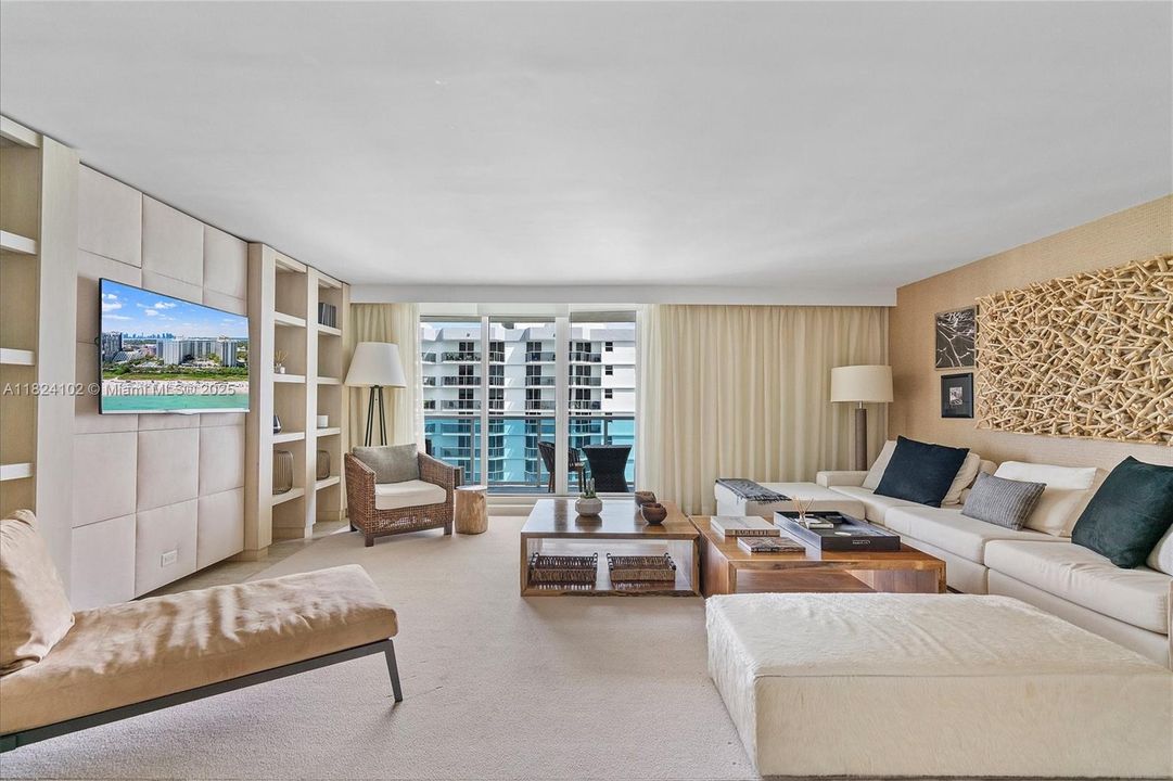 待售: $6,880,223 (3 贝兹, 3 浴室, 2261 平方英尺)