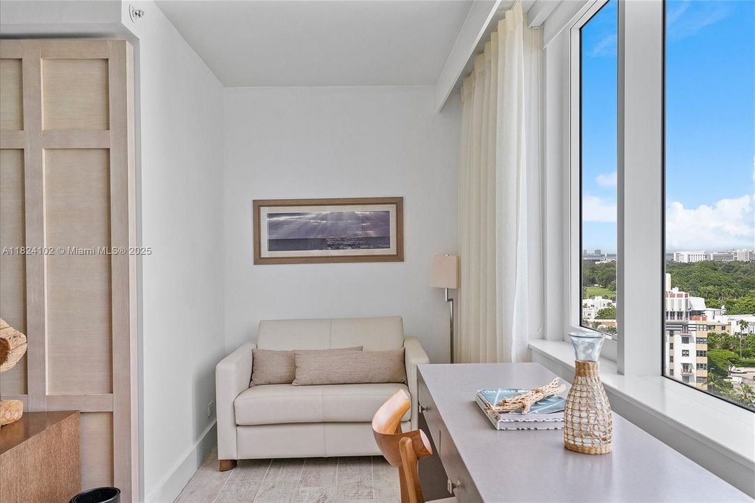 待售: $6,880,223 (3 贝兹, 3 浴室, 2261 平方英尺)