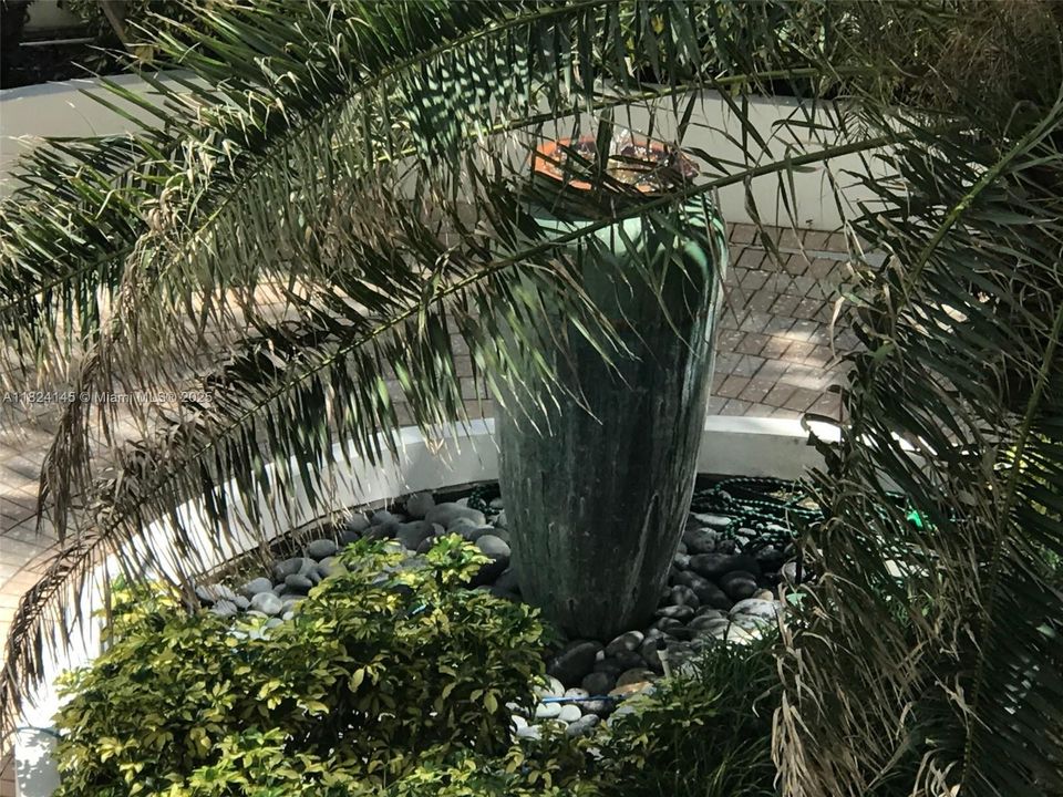 Recently Sold: $750,000 (1 beds, 1 baths, 850 Square Feet)