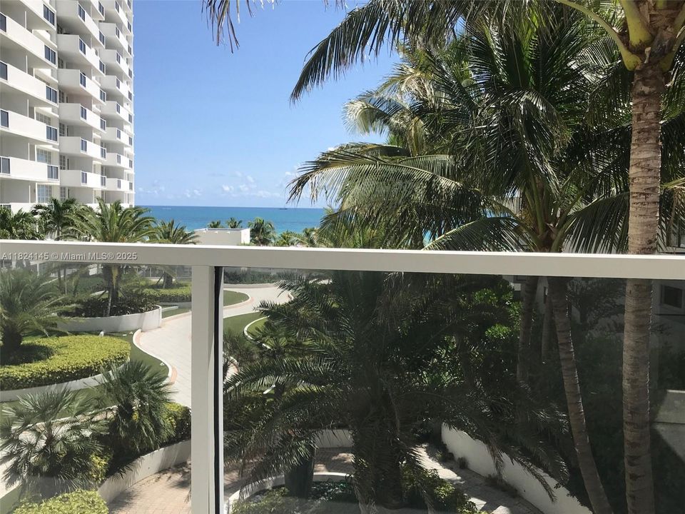 Recently Sold: $750,000 (1 beds, 1 baths, 850 Square Feet)