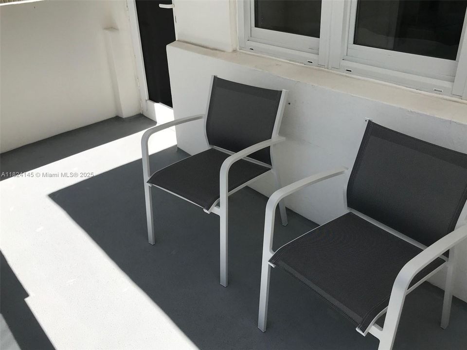 Recently Sold: $750,000 (1 beds, 1 baths, 850 Square Feet)