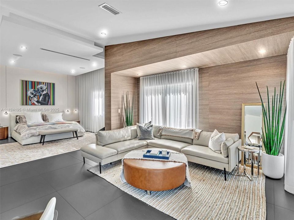 出租: $27,000 (5 贝兹, 4 浴室, 4456 平方英尺)