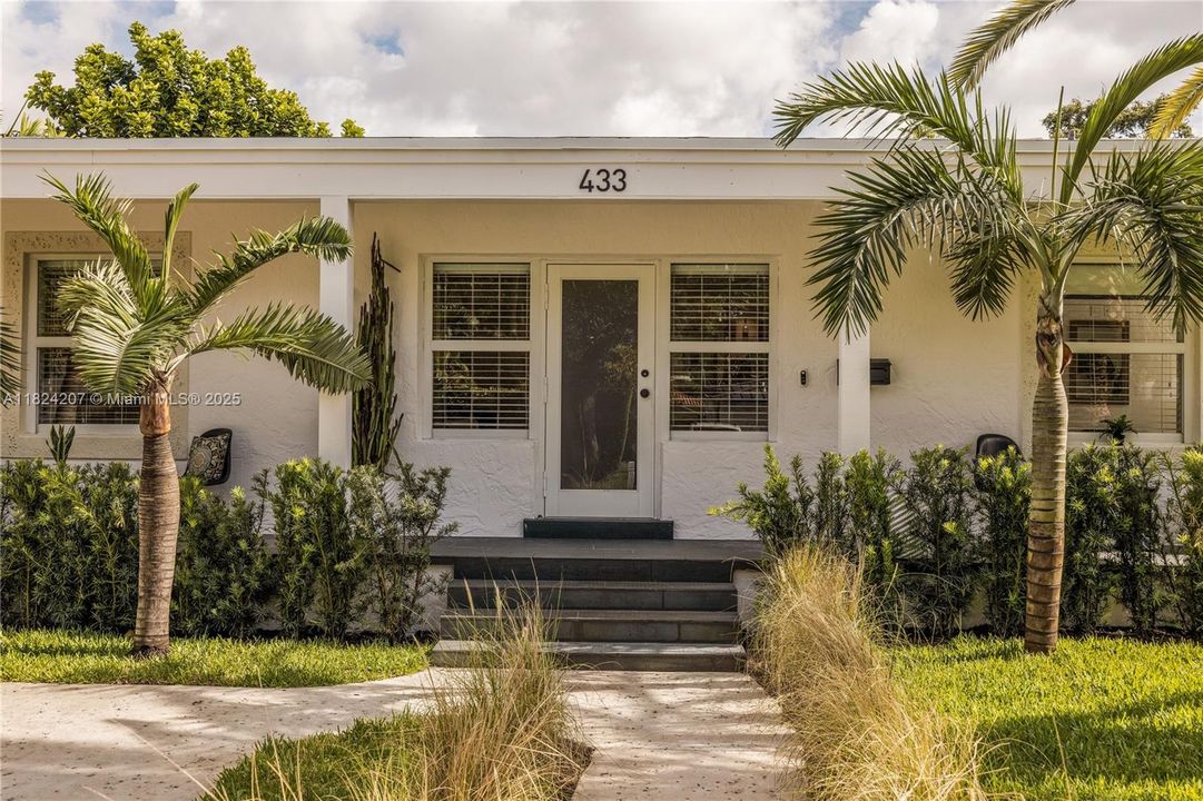 Activo con contrato: $1,325,000 (4 camas, 2 baños, 1691 Pies cuadrados)