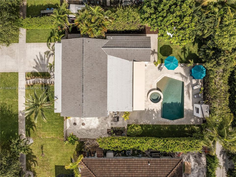 Activo con contrato: $1,325,000 (4 camas, 2 baños, 1691 Pies cuadrados)