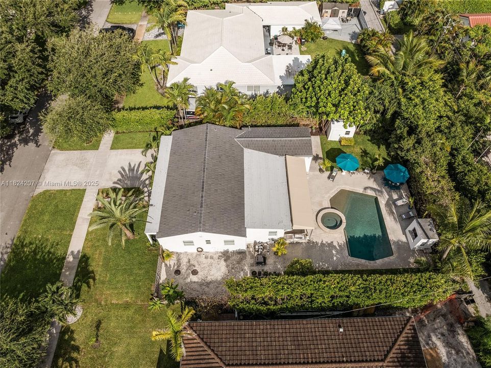 Activo con contrato: $1,325,000 (4 camas, 2 baños, 1691 Pies cuadrados)