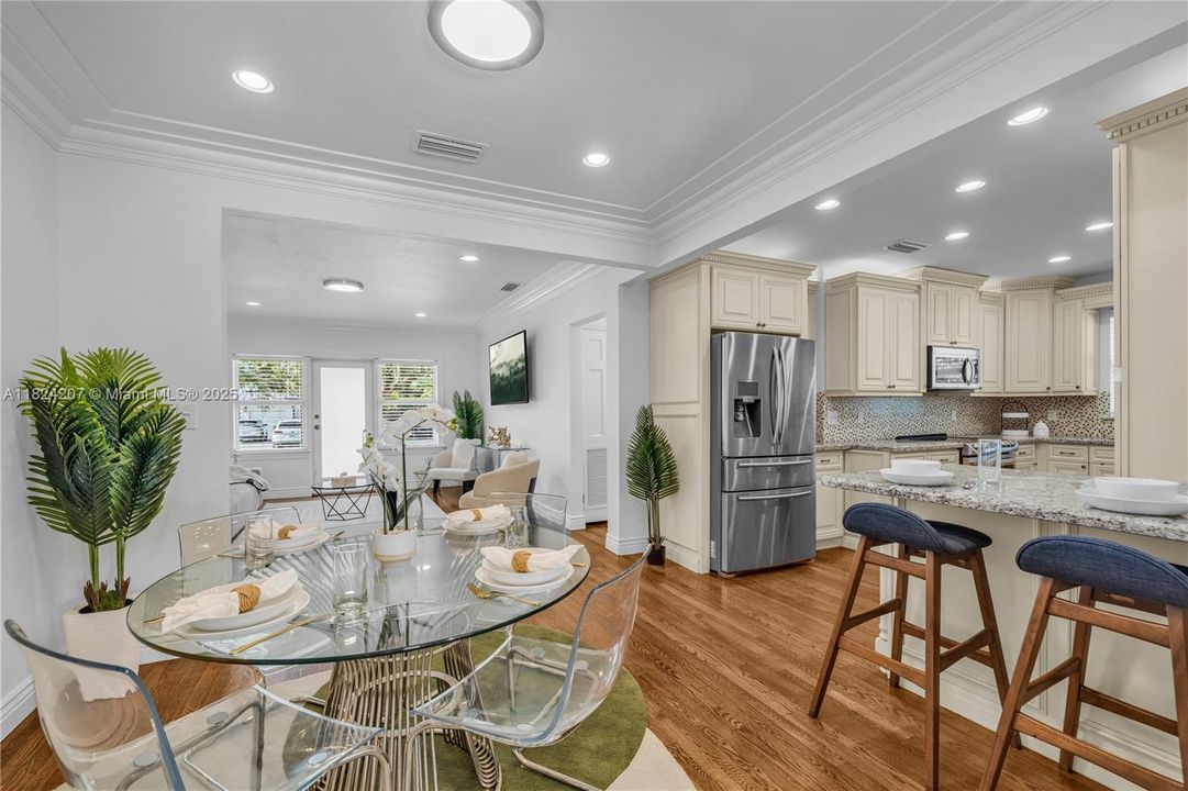 Activo con contrato: $1,325,000 (4 camas, 2 baños, 1691 Pies cuadrados)