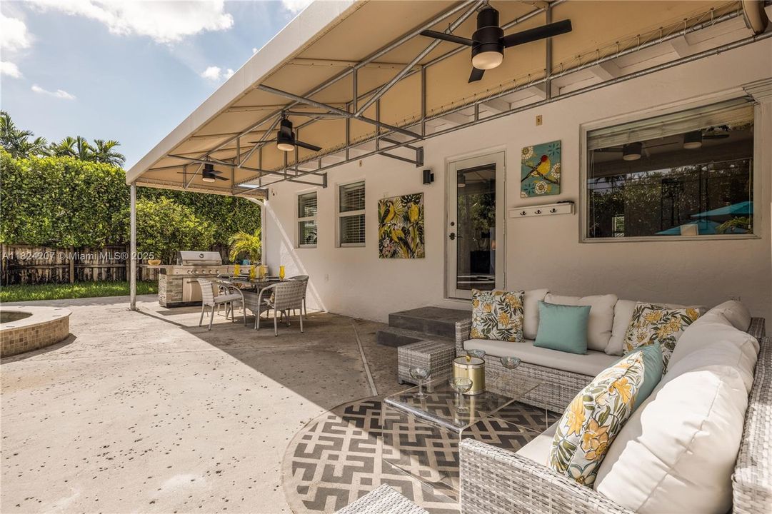 Activo con contrato: $1,325,000 (4 camas, 2 baños, 1691 Pies cuadrados)