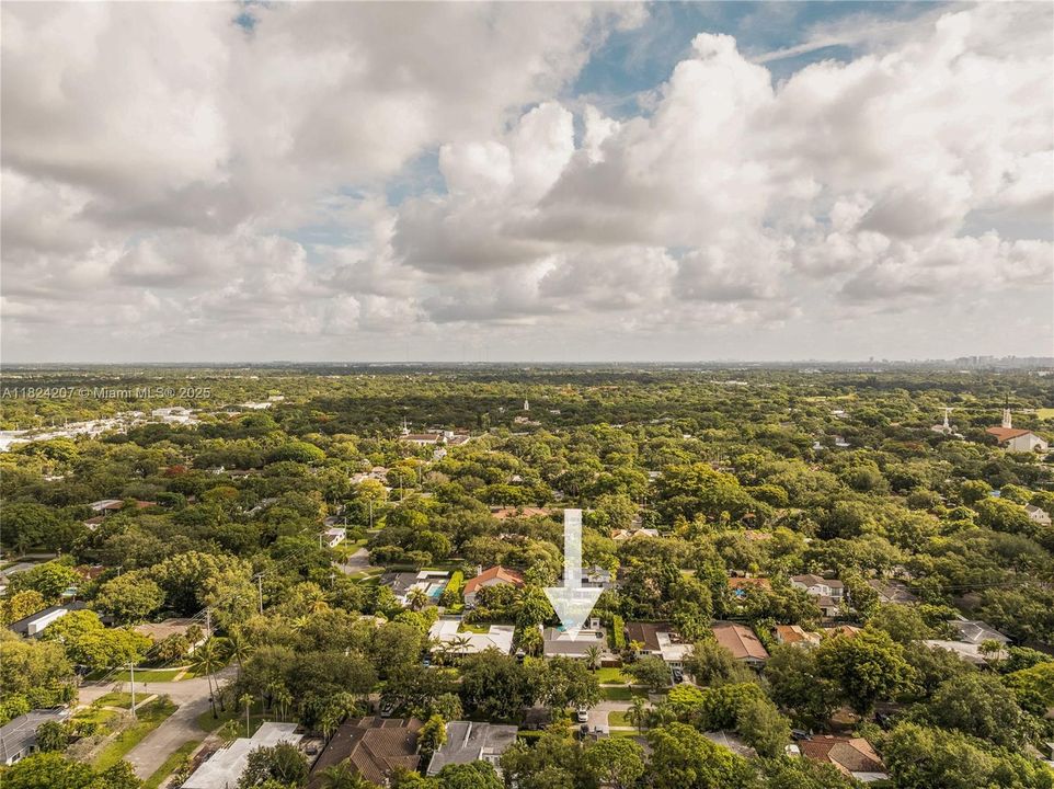 Activo con contrato: $1,325,000 (4 camas, 2 baños, 1691 Pies cuadrados)