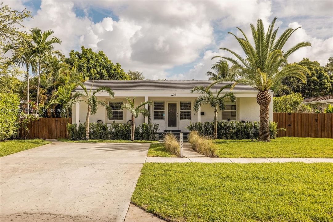 Activo con contrato: $1,325,000 (4 camas, 2 baños, 1691 Pies cuadrados)