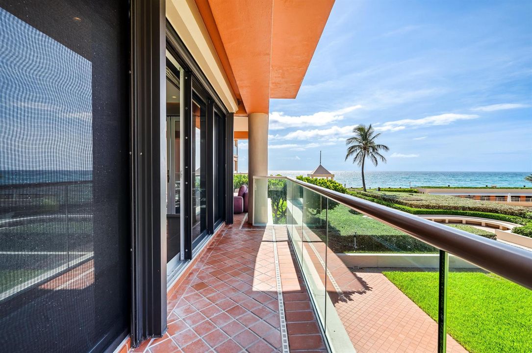 mls_BALCONY_STRAIGHT_DT