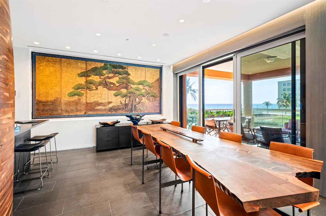 mls_DINING_ANGLE_DT