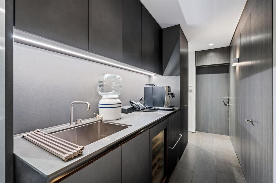 mls_BUTLERS_PANTRY_DT