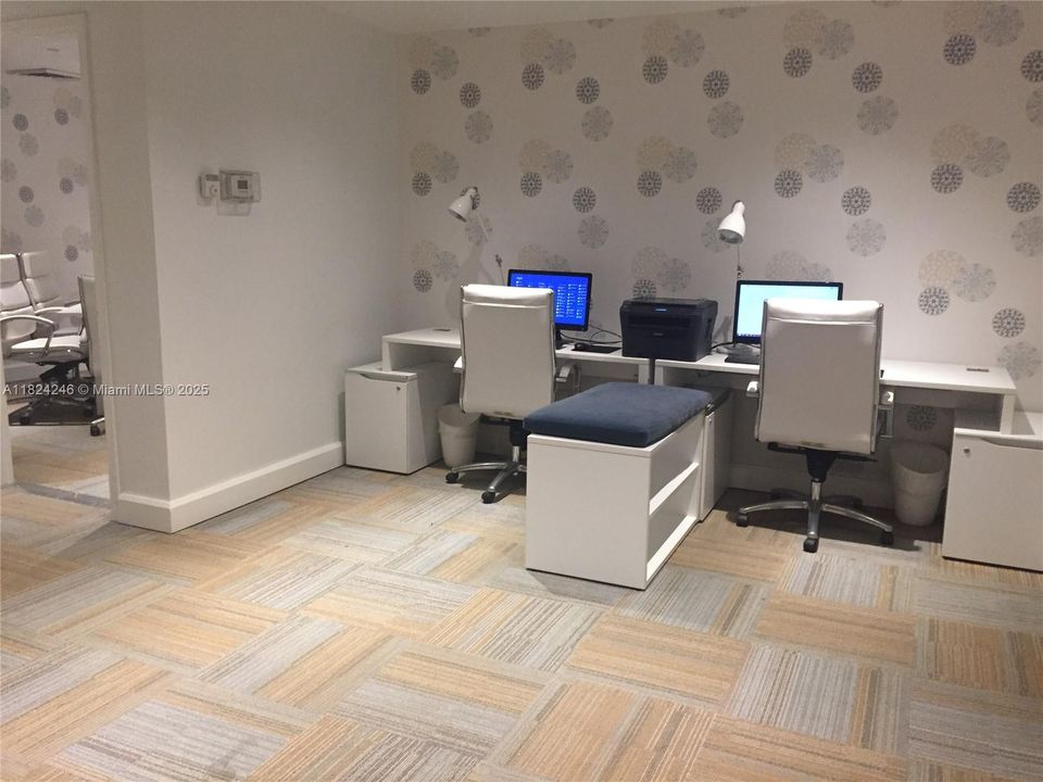 На продажу: $515,000 (1 спален, 1 ванн, 702 Квадратных фут)