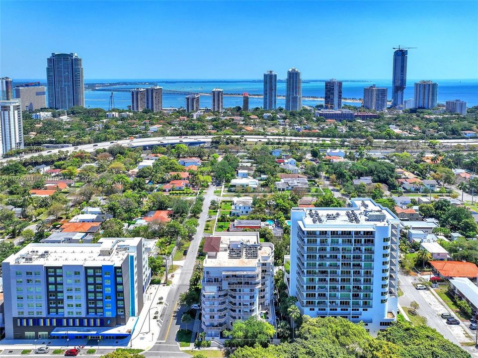 For Sale: $519,000 (1 beds, 1 baths, 1276 Square Feet)