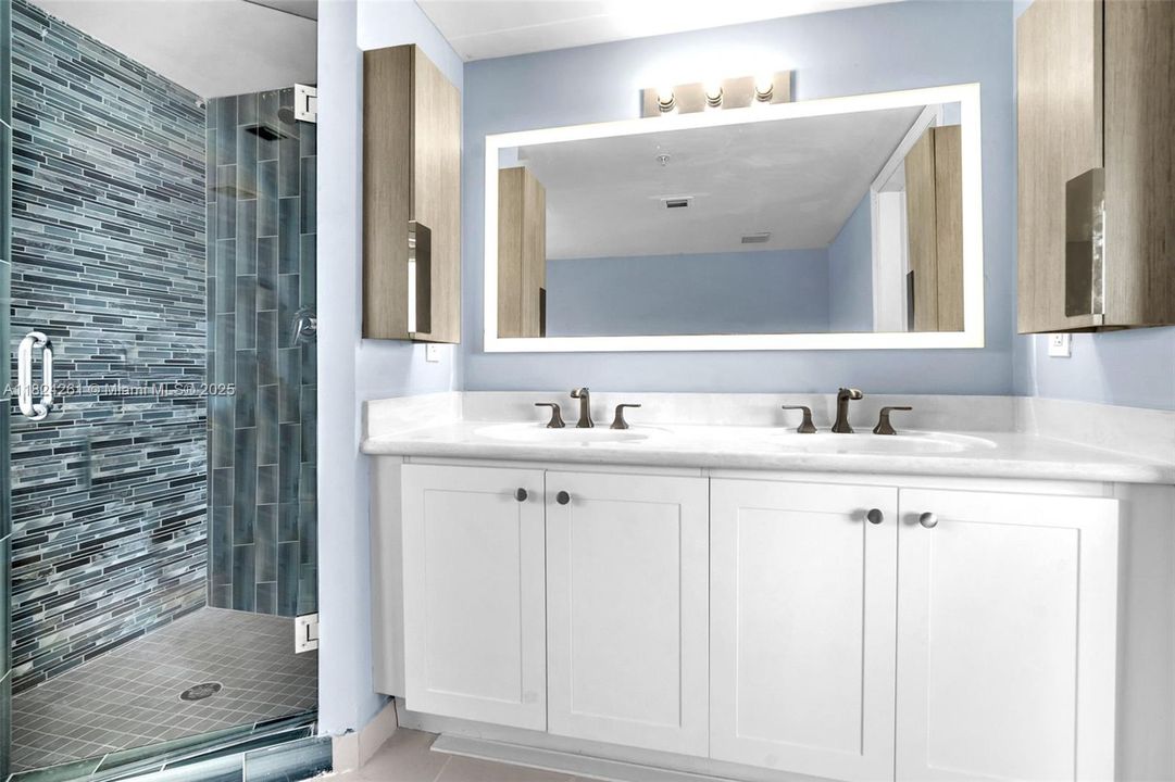 For Sale: $519,000 (1 beds, 1 baths, 1276 Square Feet)