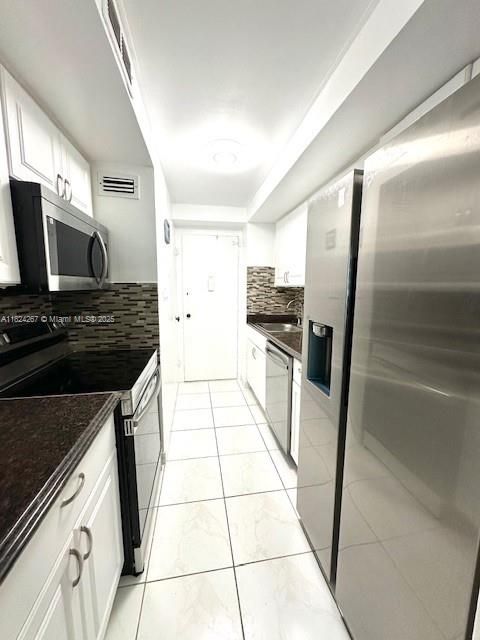 最近售出: $365,000 (1 贝兹, 1 浴室, 750 平方英尺)