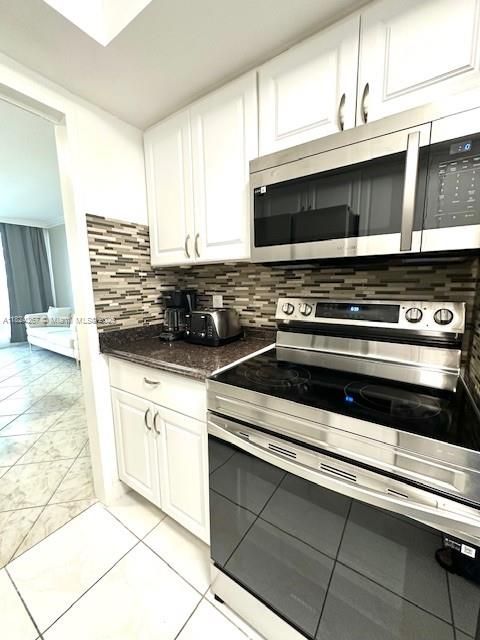 最近售出: $365,000 (1 贝兹, 1 浴室, 750 平方英尺)